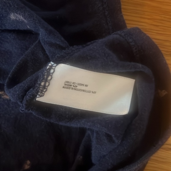 Old Navy 3/4 Sleeve Bird Print Top (Small) - Picture 7 of 7